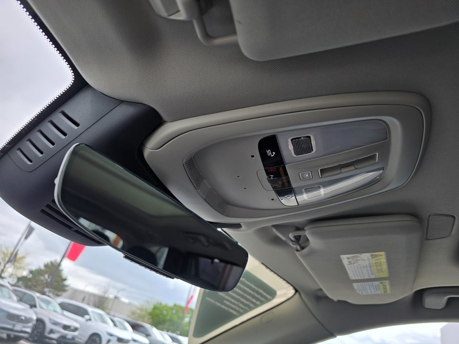 2025 Volvo XC90 PLUG-IN HYBRID ULTRA BRIGHT THEME-29