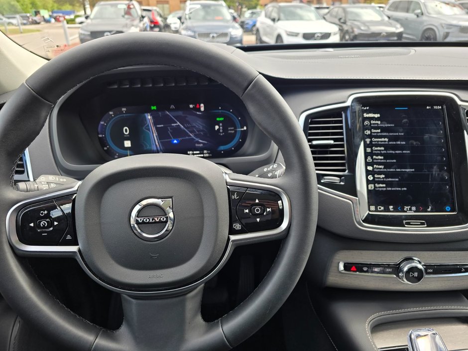 2025 Volvo XC90 PLUG-IN HYBRID ULTRA BRIGHT THEME-31