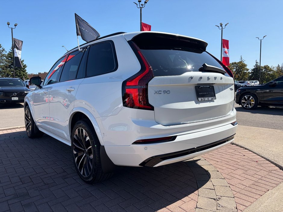 2026 Volvo XC90 PLUG-IN HYBRID PLUS DARK THEME-11
