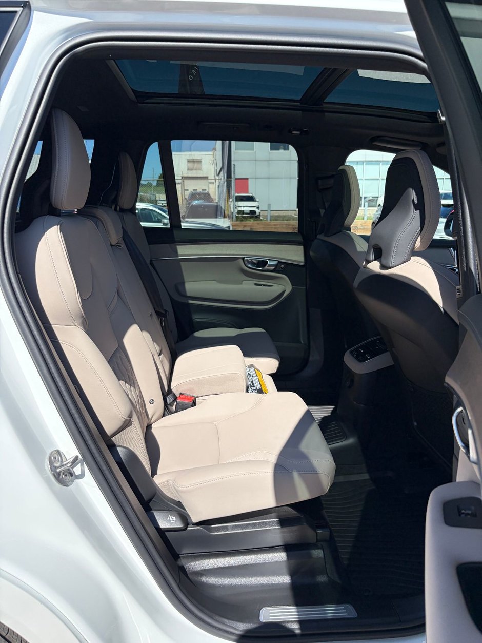 2026 Volvo XC90 PLUG-IN HYBRID PLUS DARK THEME-20