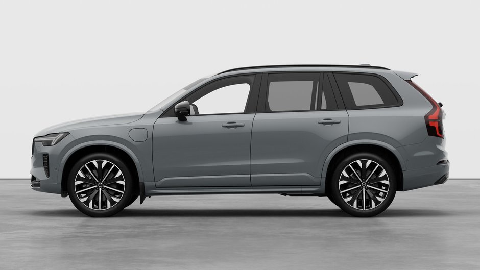 2027 Volvo XC90 Plug-in hybrid Ultra 7-Seater (Dark Theme)-7