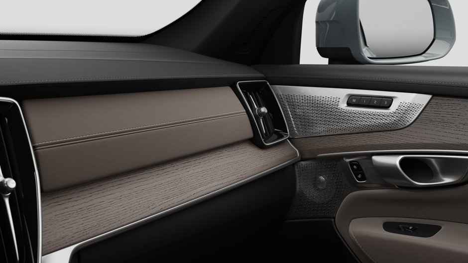 2027 Volvo XC90 Plug-in hybrid Ultra 6-Seater (Bright Theme)-8
