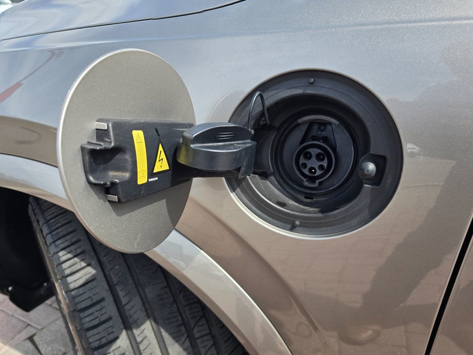 2022 Volvo XC90 RECHARGE INSCRIPTION-25
