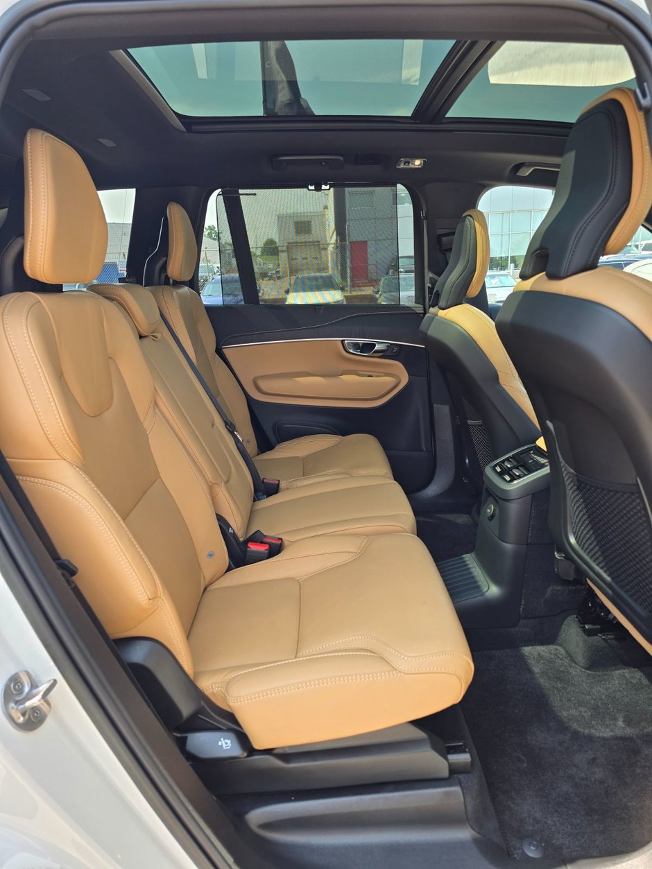 2022 Volvo XC90 RECHARGE INSCRIPTION-22
