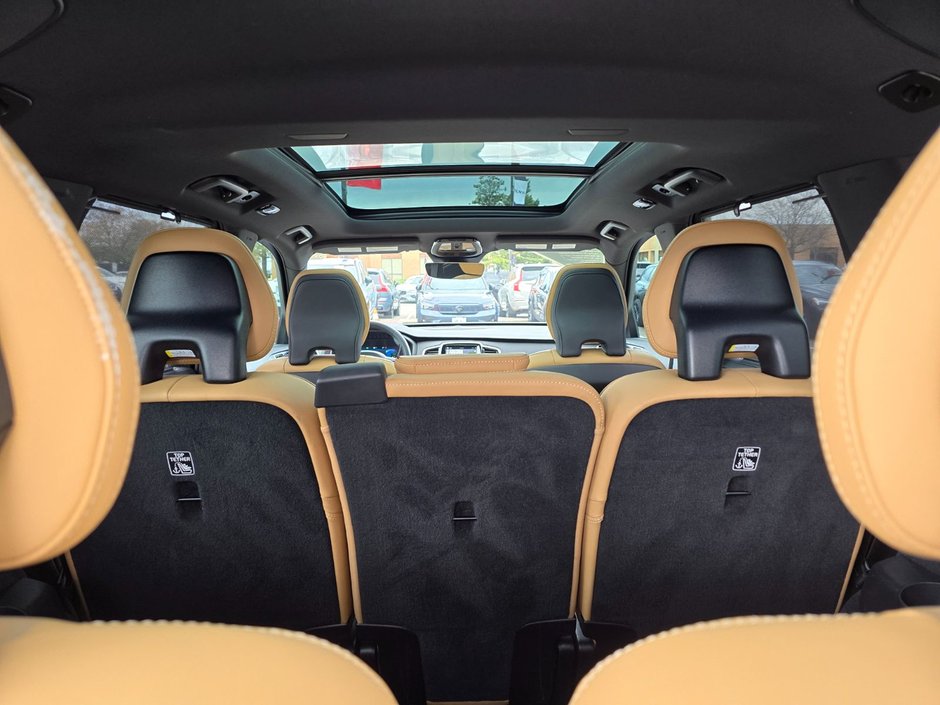2023 Volvo XC90 RECHARGE ULTIMATE DARK THEME-6