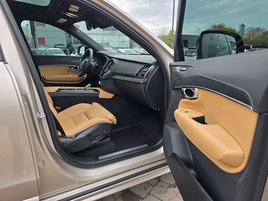 2023 Volvo XC90 RECHARGE ULTIMATE DARK THEME-26