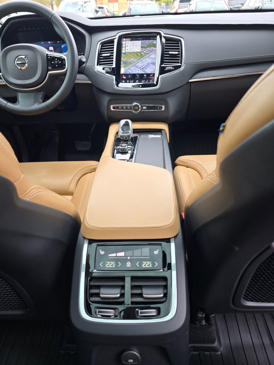 2023 Volvo XC90 RECHARGE ULTIMATE DARK THEME-25