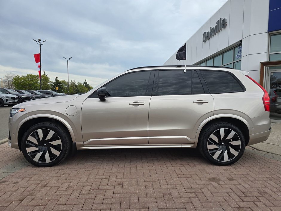 2023 Volvo XC90 RECHARGE ULTIMATE DARK THEME-9