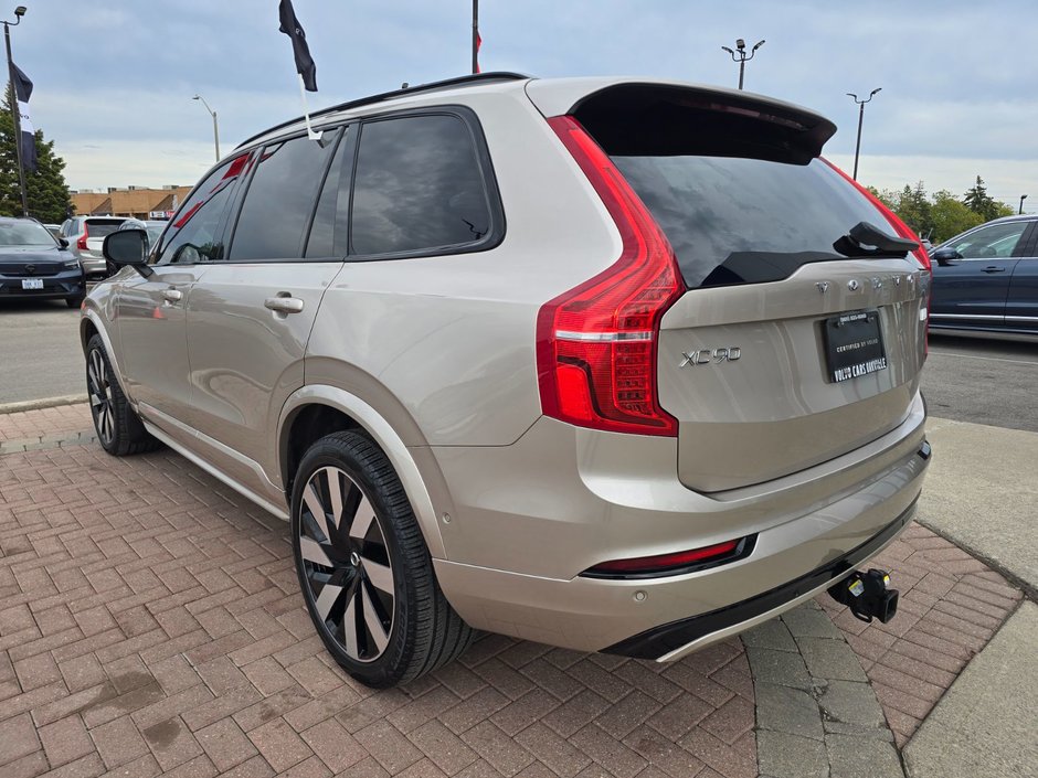 2023 Volvo XC90 RECHARGE ULTIMATE DARK THEME-11