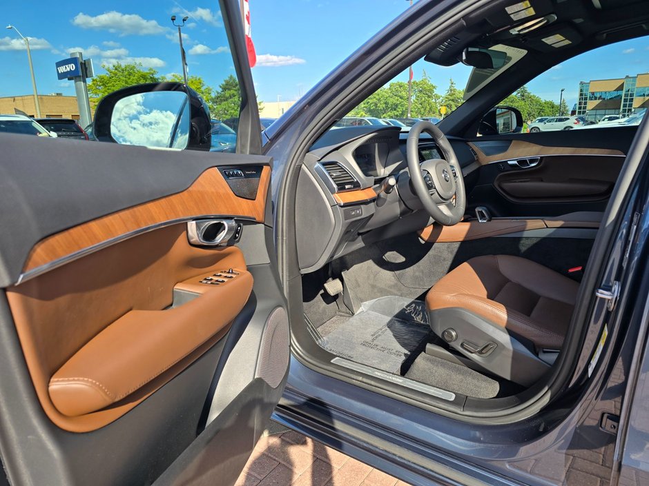 2023 Volvo XC90 RECHARGE PLUS DARK THEME-12