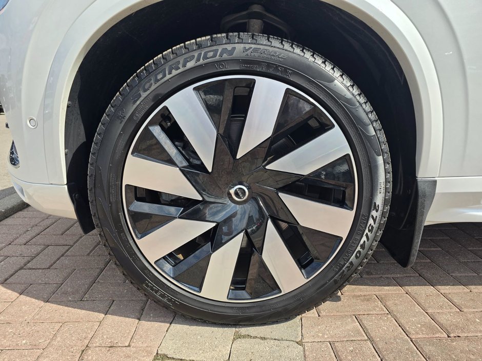 2024 Volvo XC90 RECHARGE PLUS BRIGHT THEME-7