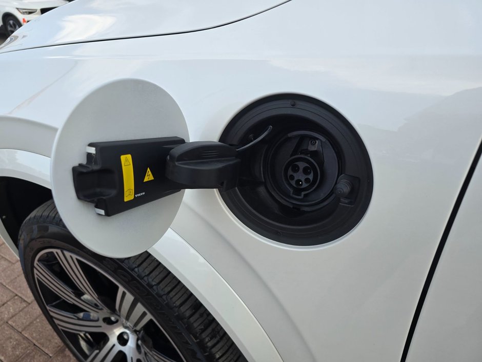 2024 Volvo XC90 RECHARGE PLUS BRIGHT THEME-13