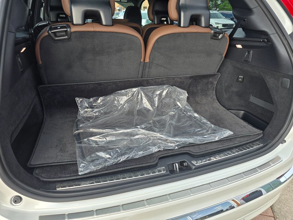2024 Volvo XC90 RECHARGE PLUS BRIGHT THEME-19