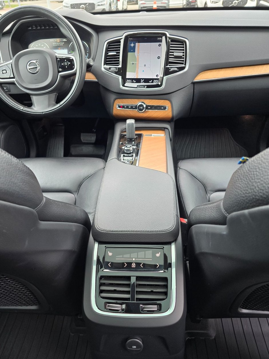 2021 Volvo XC90 INSCRIPTION EXPRESSION-23