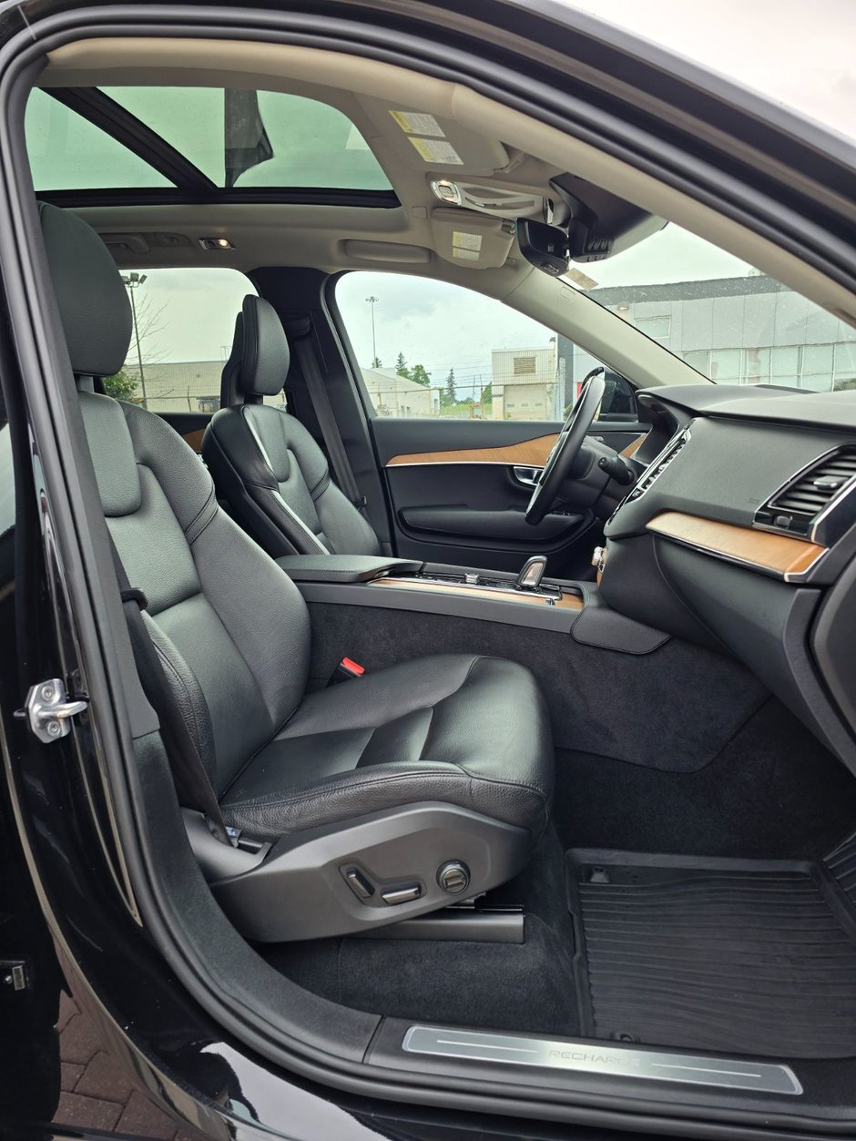 2021 Volvo XC90 INSCRIPTION EXPRESSION-25