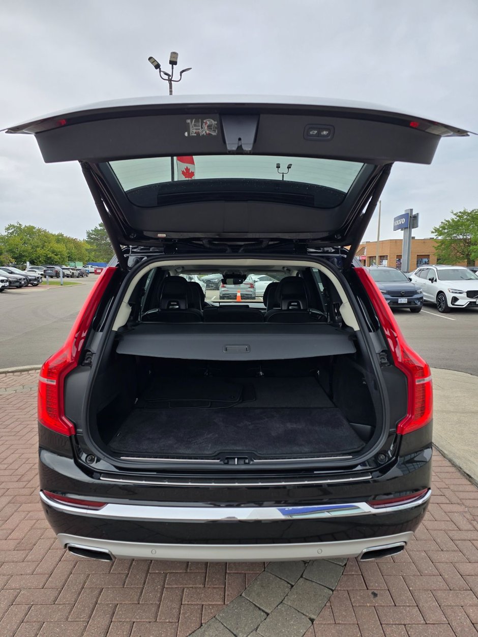 2021 Volvo XC90 INSCRIPTION EXPRESSION-17