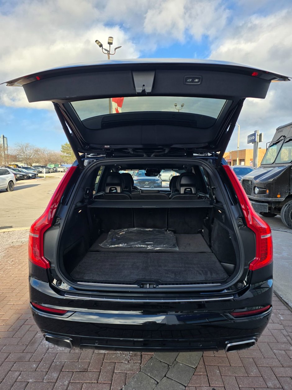 2021 Volvo XC90 R-DESIGN-15