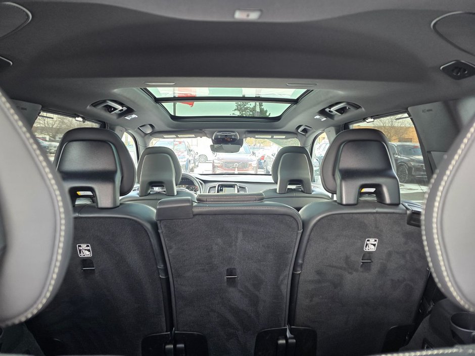 2022 Volvo XC90 R-DESIGN-6