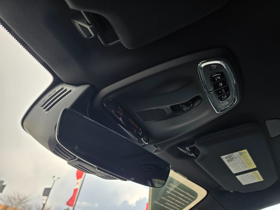 2022 Volvo XC90 R-DESIGN-24