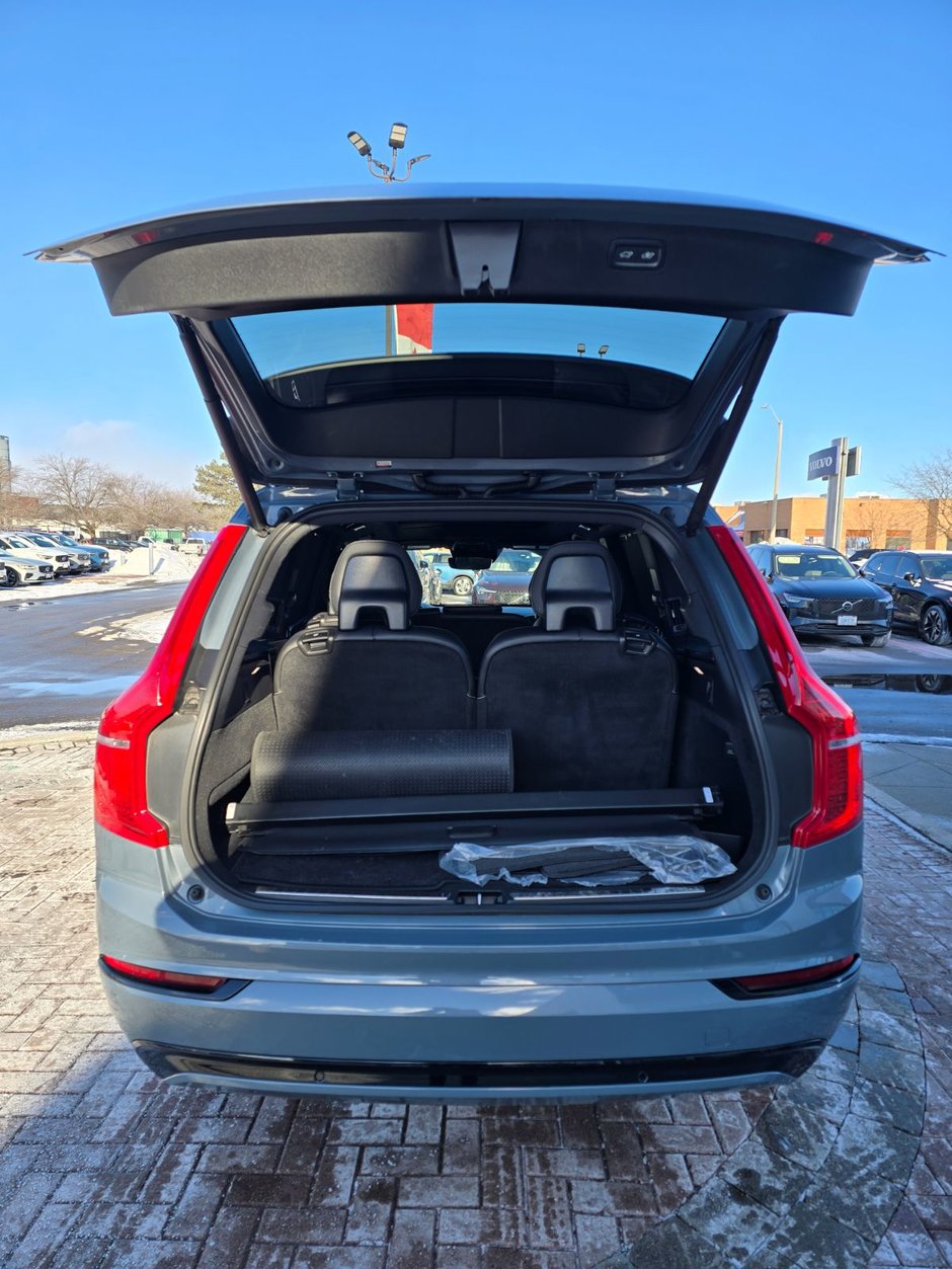 2022 Volvo XC90 R-DESIGN-15