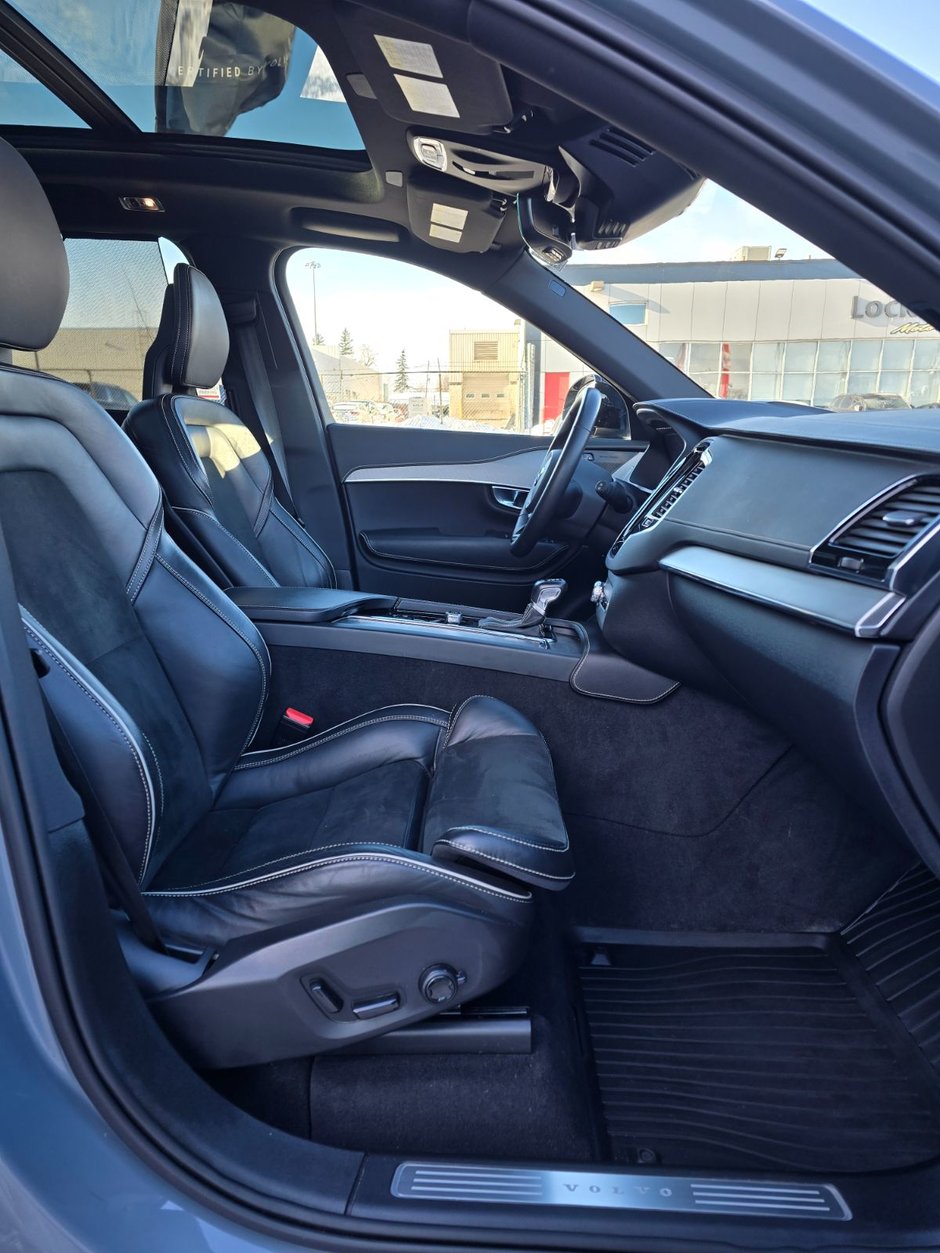 2022 Volvo XC90 R-DESIGN-24