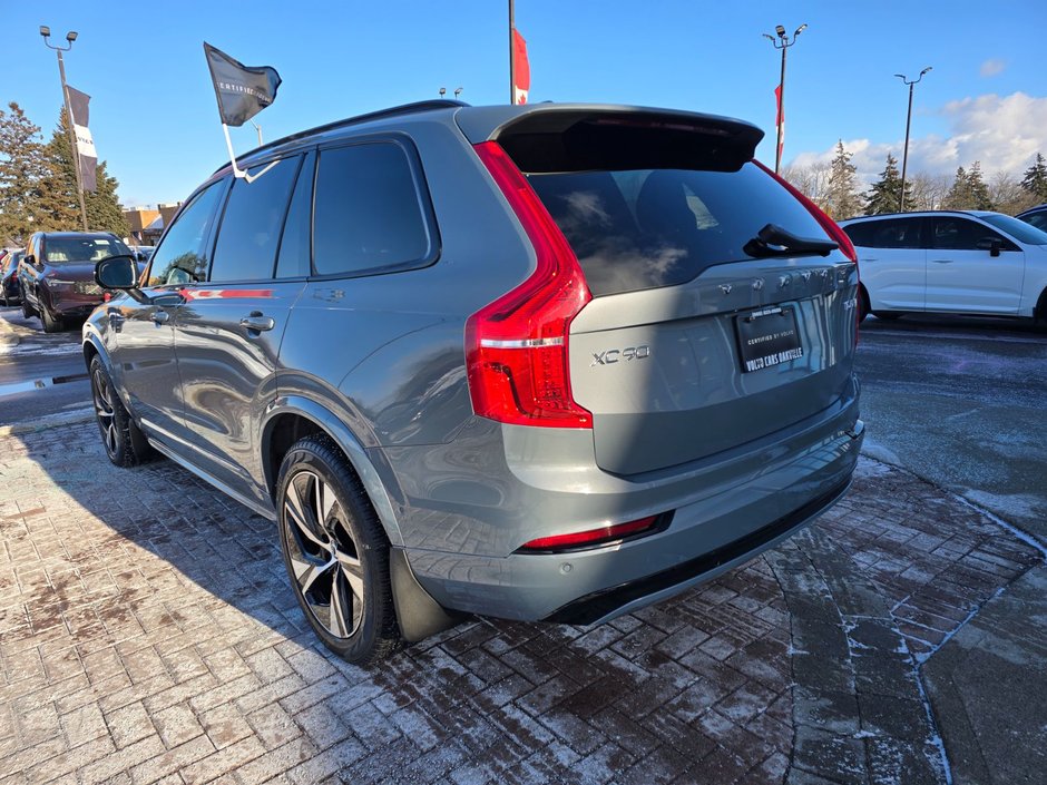 2022 Volvo XC90 R-DESIGN-11