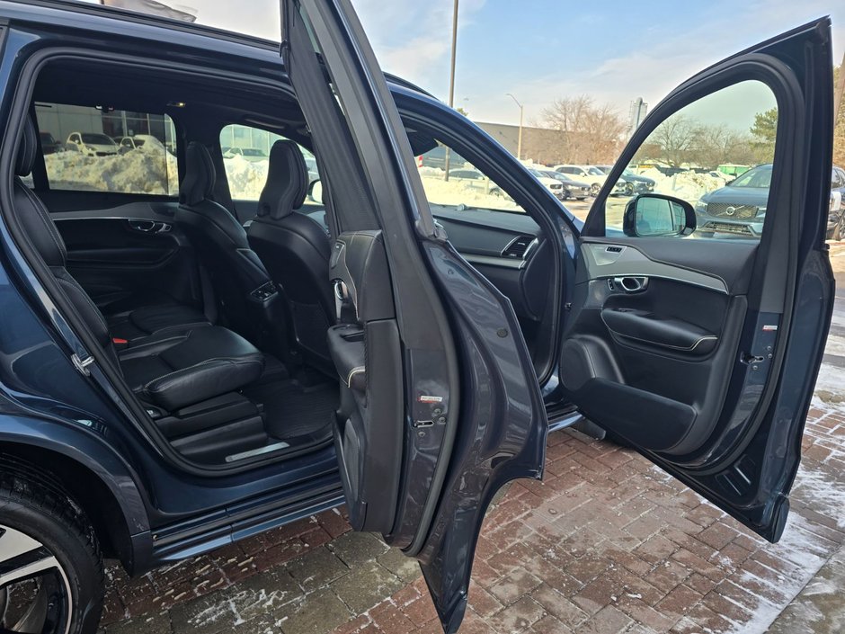 2022 Volvo XC90 R-DESIGN-10