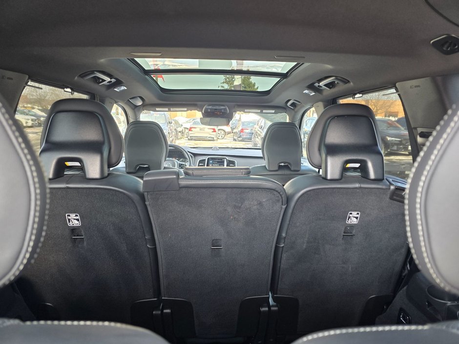 2022 Volvo XC90 R-DESIGN-6