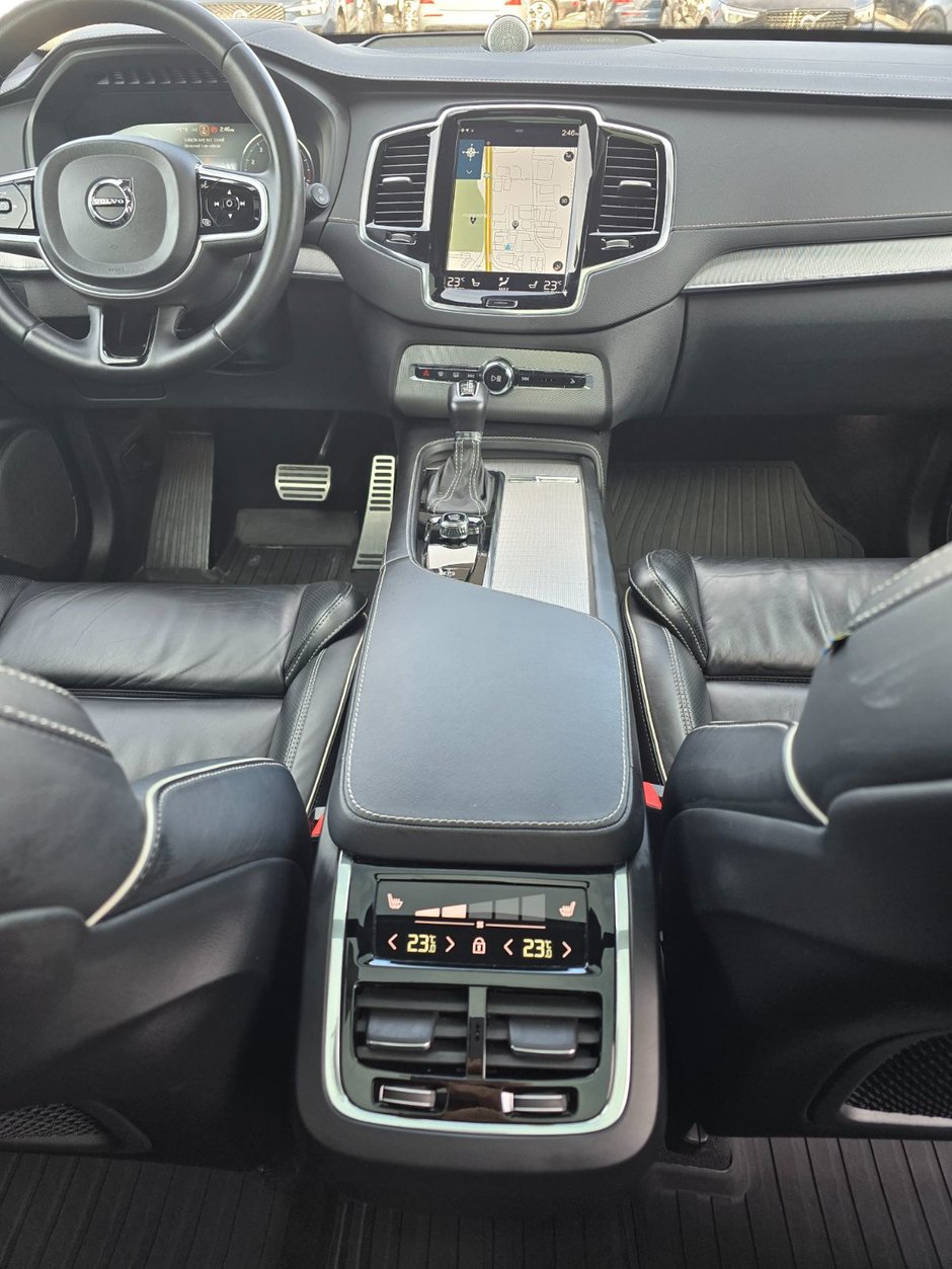 2022 Volvo XC90 R-DESIGN-24