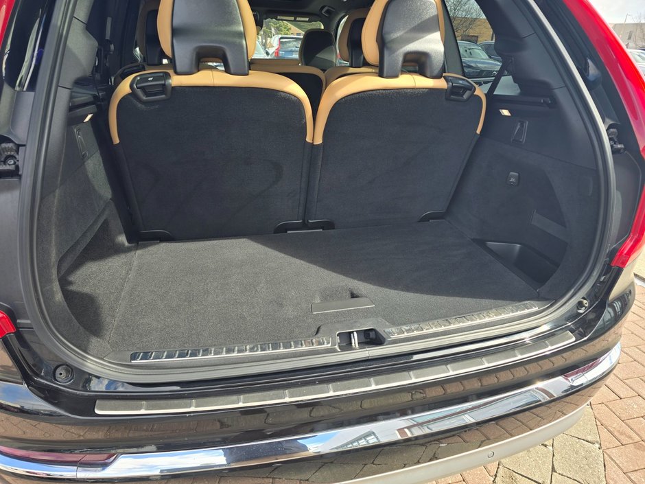 2022 Volvo XC90 INSCRIPTION-17