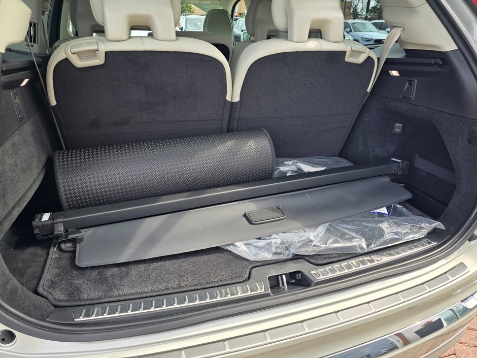 2022 Volvo XC90 INSCRIPTION-17