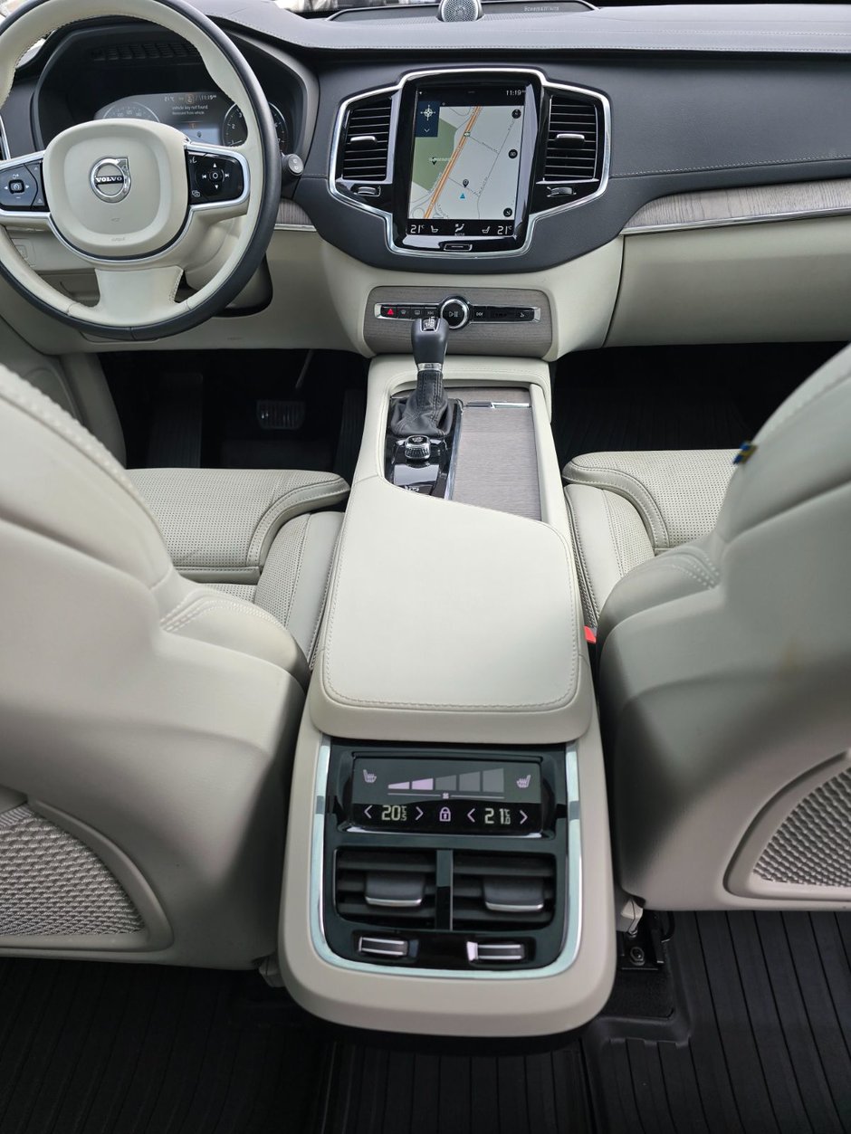 2022 Volvo XC90 INSCRIPTION-22