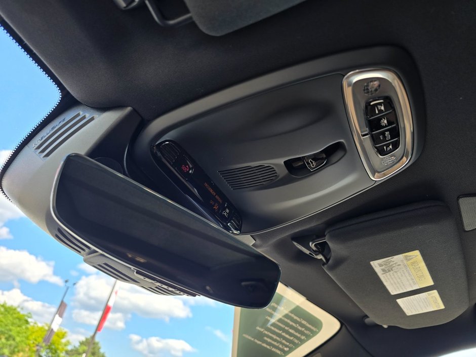 2022 Volvo XC90 INSCRIPTION-25