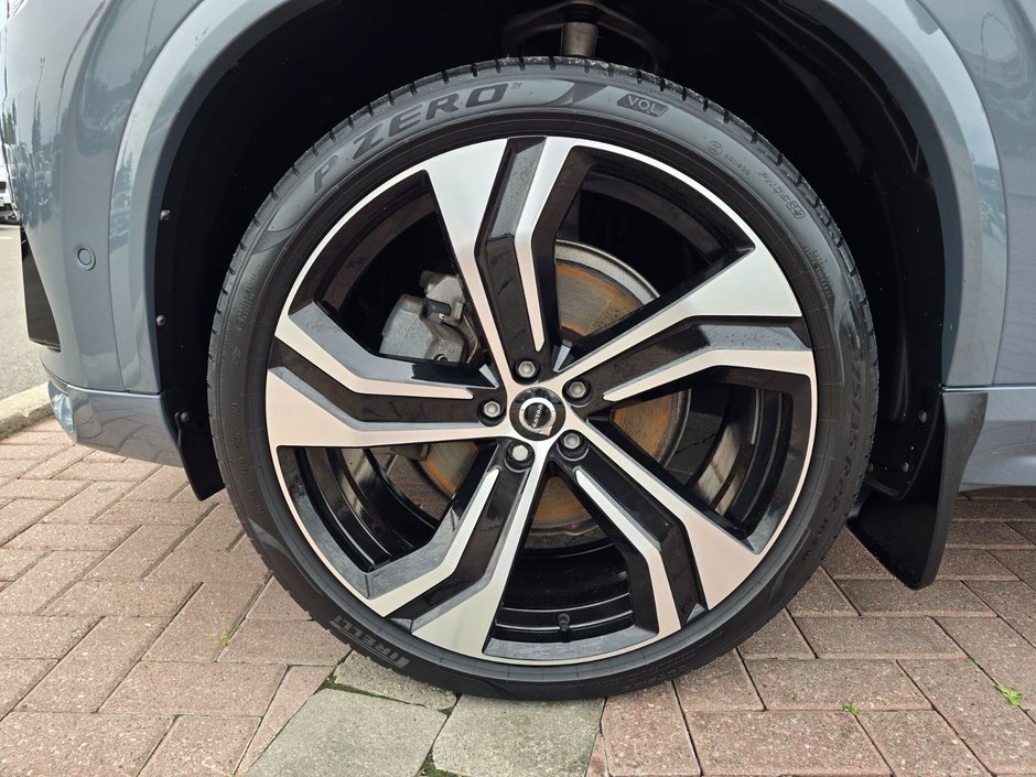 2022 Volvo XC90 R-DESIGN-7
