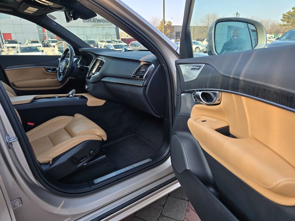 2023 Volvo XC90 ULTIMATE BRIGHT THEME-25