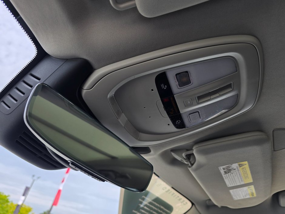 2023 Volvo XC90 CORE-26