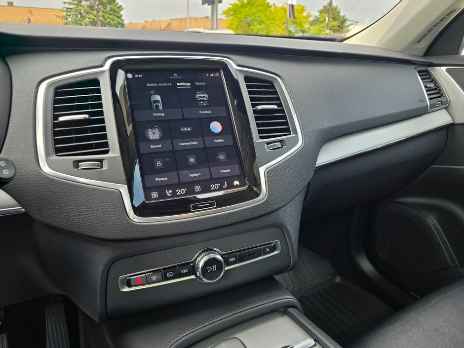 2023 Volvo XC90 CORE-28