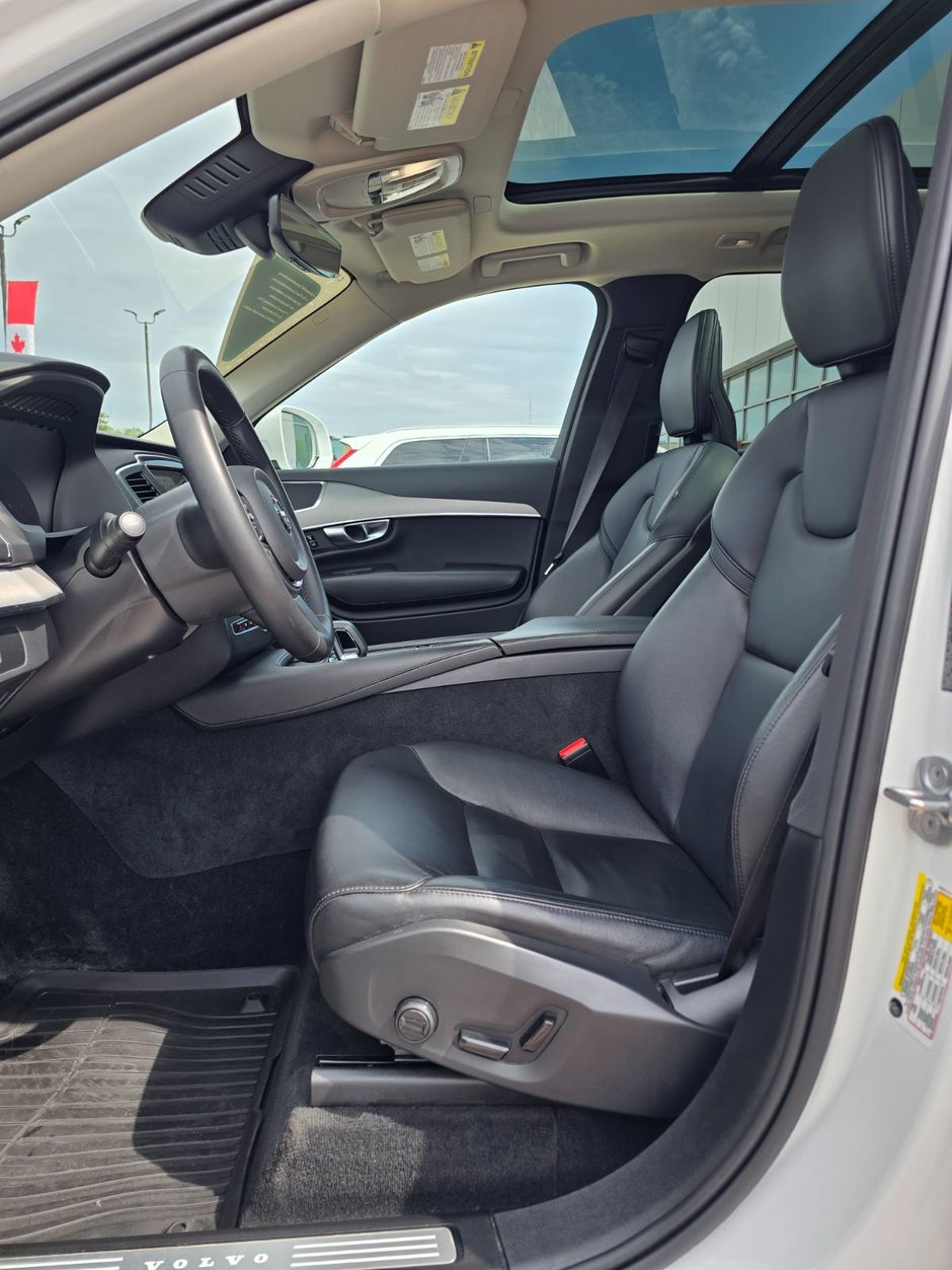 2023 Volvo XC90 CORE-24