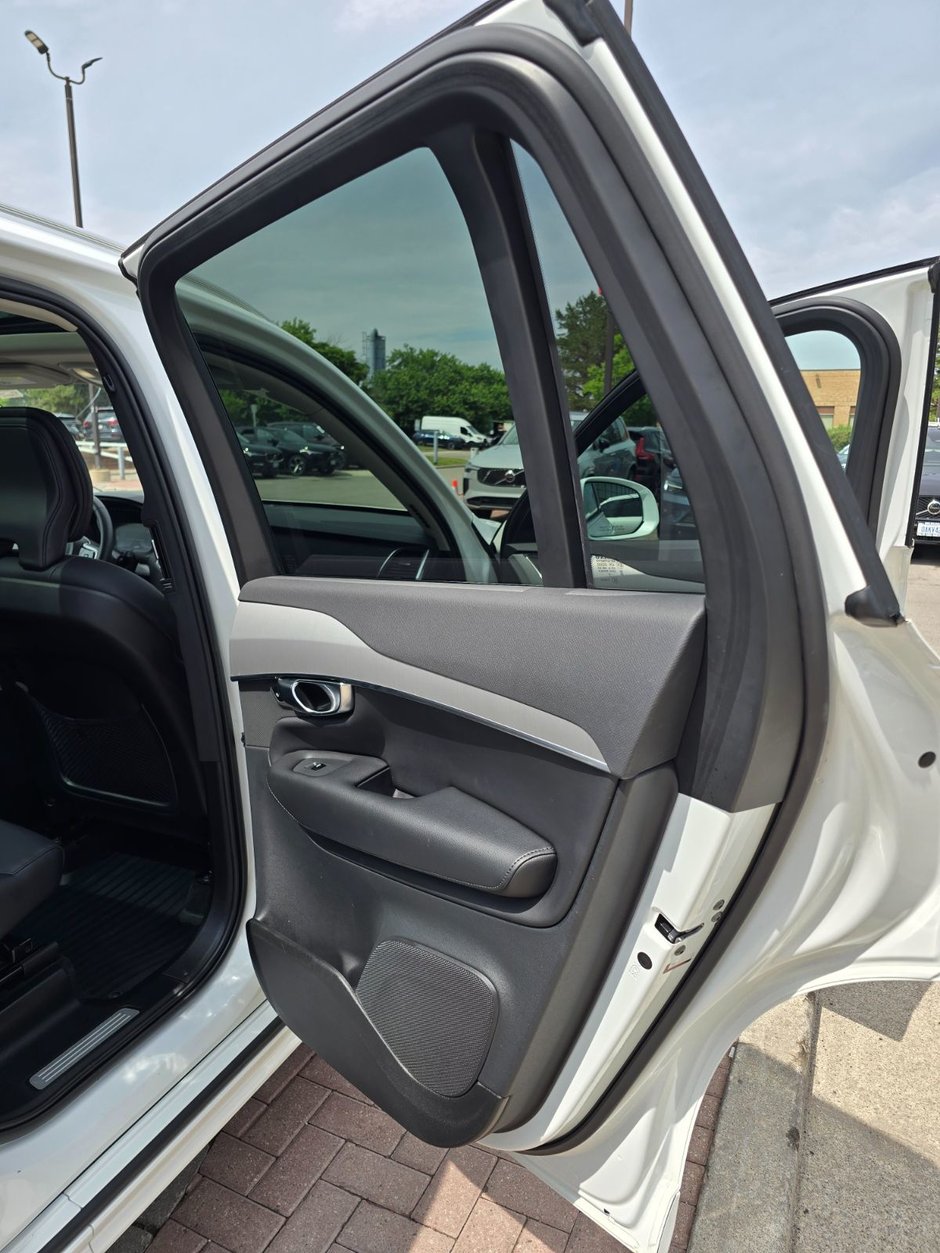 2023 Volvo XC90 CORE-18