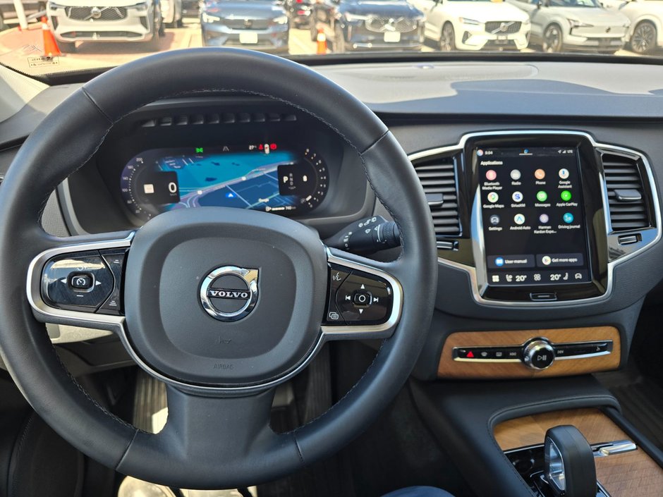 2023 Volvo XC90 PLUS DARK THEME-29