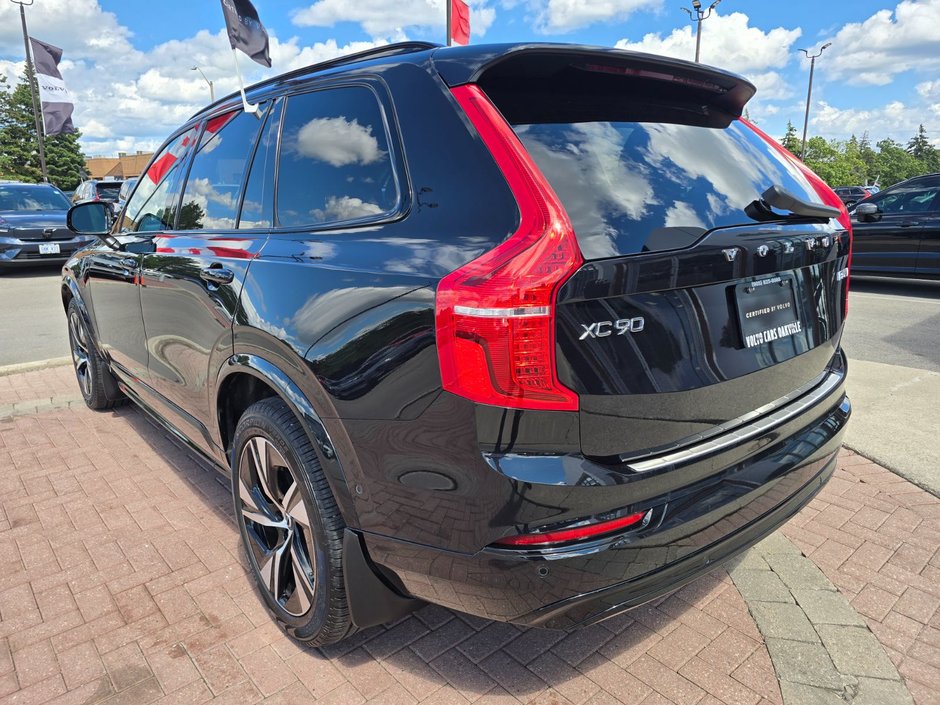 2023 Volvo XC90 PLUS DARK THEME-11