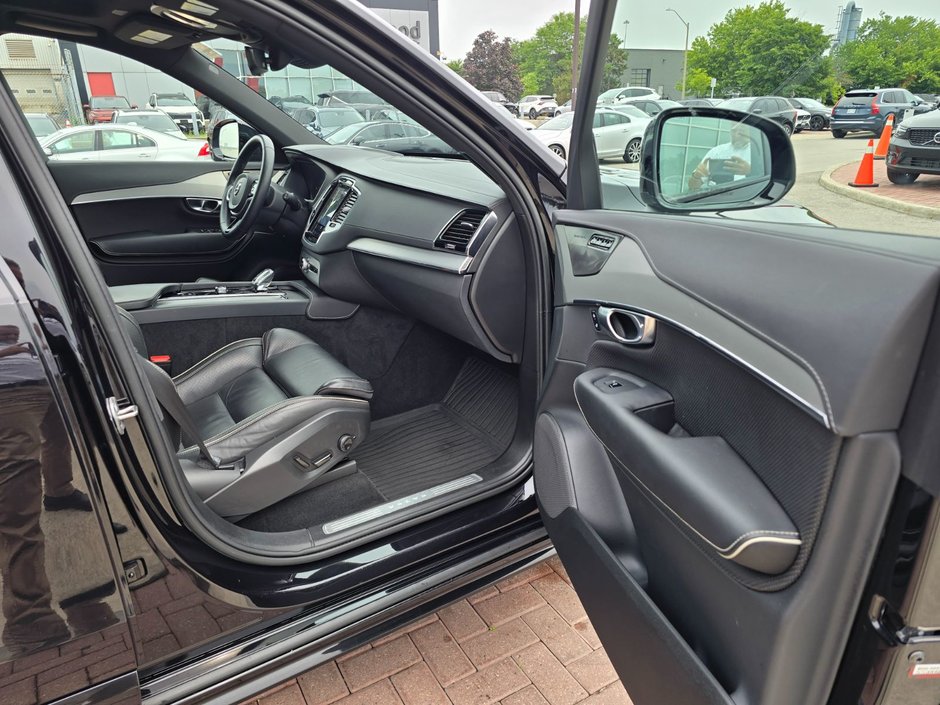 2023 Volvo XC90 ULTIMATE DARK THEME-23