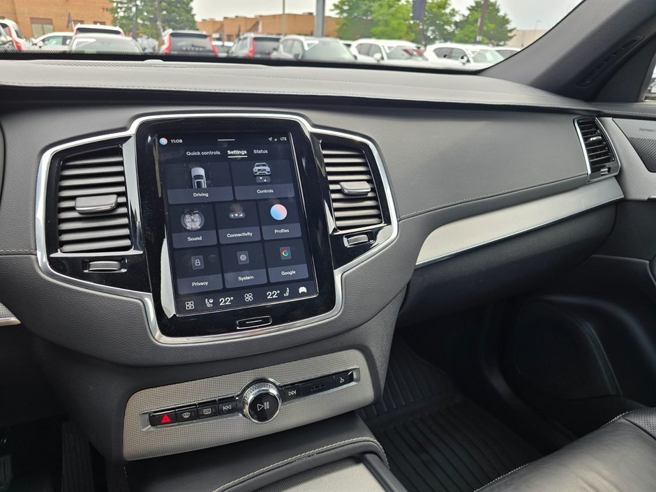 2023 Volvo XC90 ULTIMATE DARK THEME-31