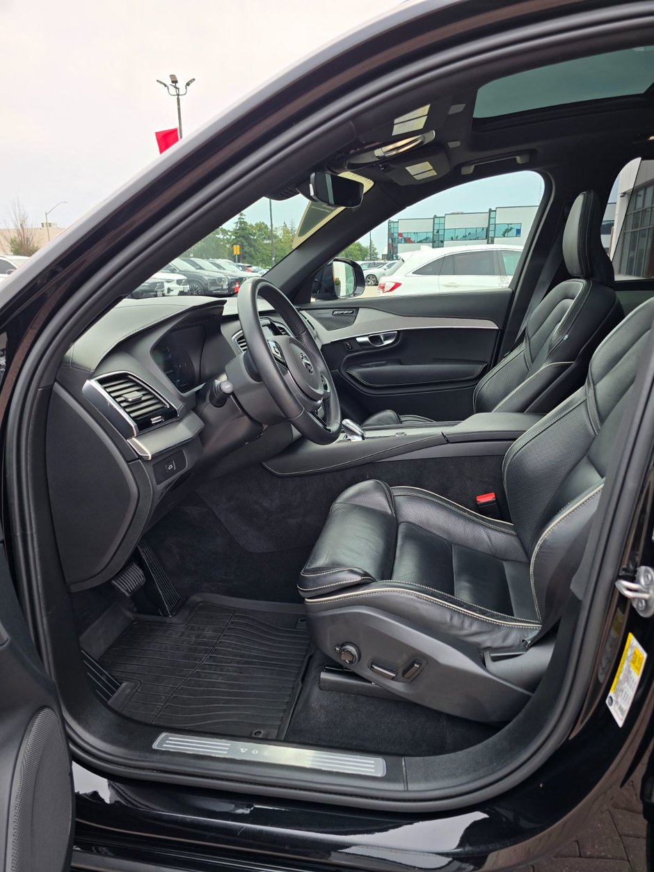 2023 Volvo XC90 ULTIMATE DARK THEME-27