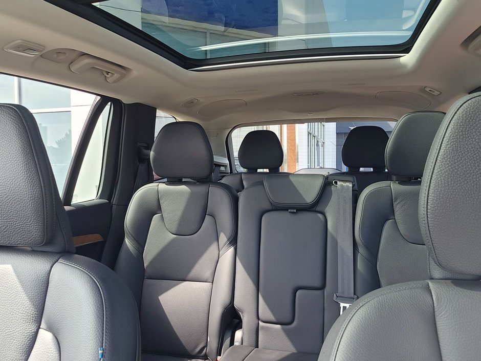2024 Volvo XC90 PLUS BRIGHT THEME-8