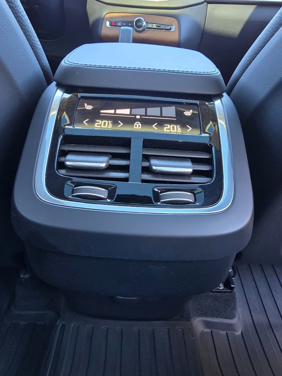 2024 Volvo XC90 PLUS BRIGHT THEME-21