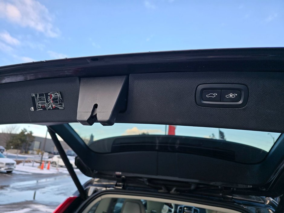 2024 Volvo XC90 PLUS BRIGHT THEME-18