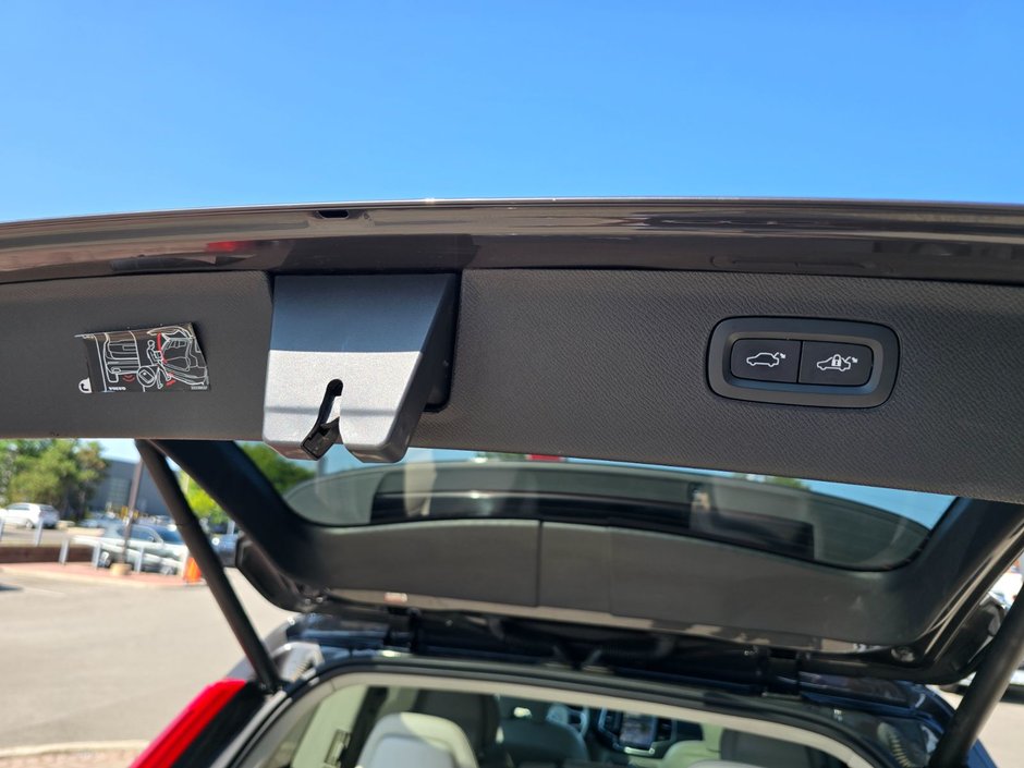 2024 Volvo XC90 PLUS BRIGHT THEME-16