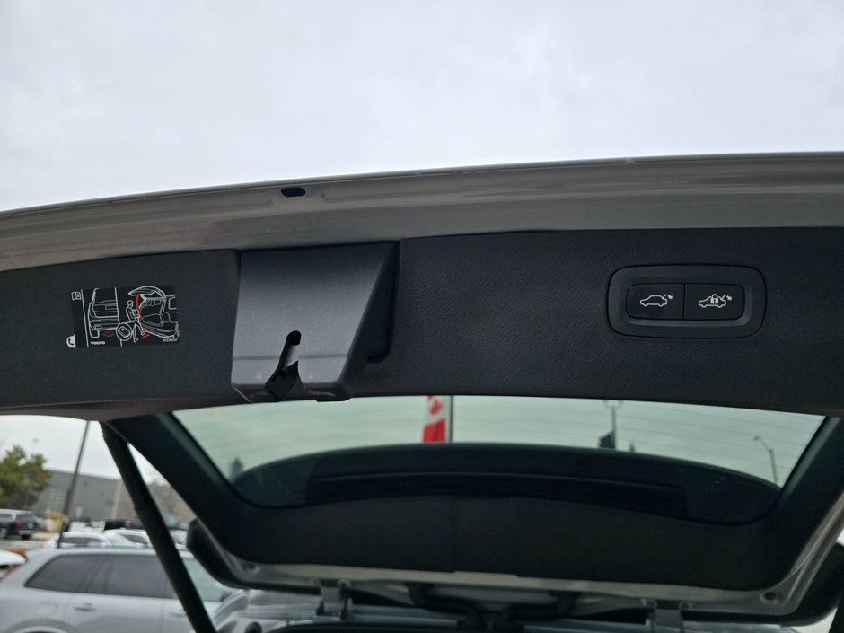 2024 Volvo XC90 ULTIMATE BRIGHT THEME-18