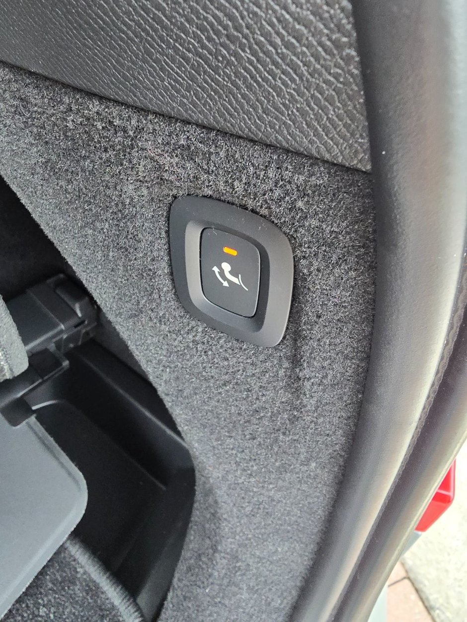 2024 Volvo XC90 ULTIMATE BRIGHT THEME-19